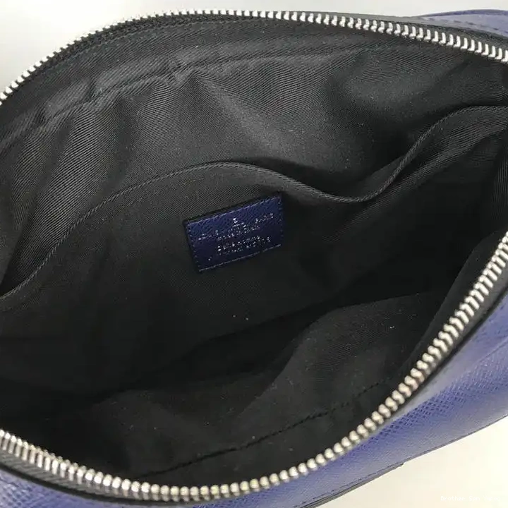 Brother Sam Yupoo 19T1L0163 Bags LV 0730